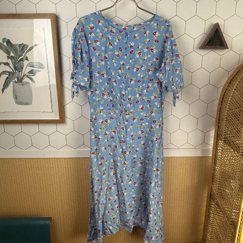 Faithfull The Brand Light Blue Erin Floral Short Sleeve Midi Dress - Size - 6 - Picture 6 of 10